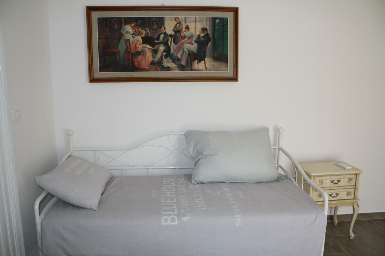Apartments Villa Sandi 伊佐拉 外观 照片